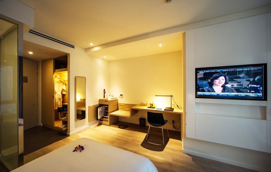 Liberty Saigon Riverside Khách sạn 4*
