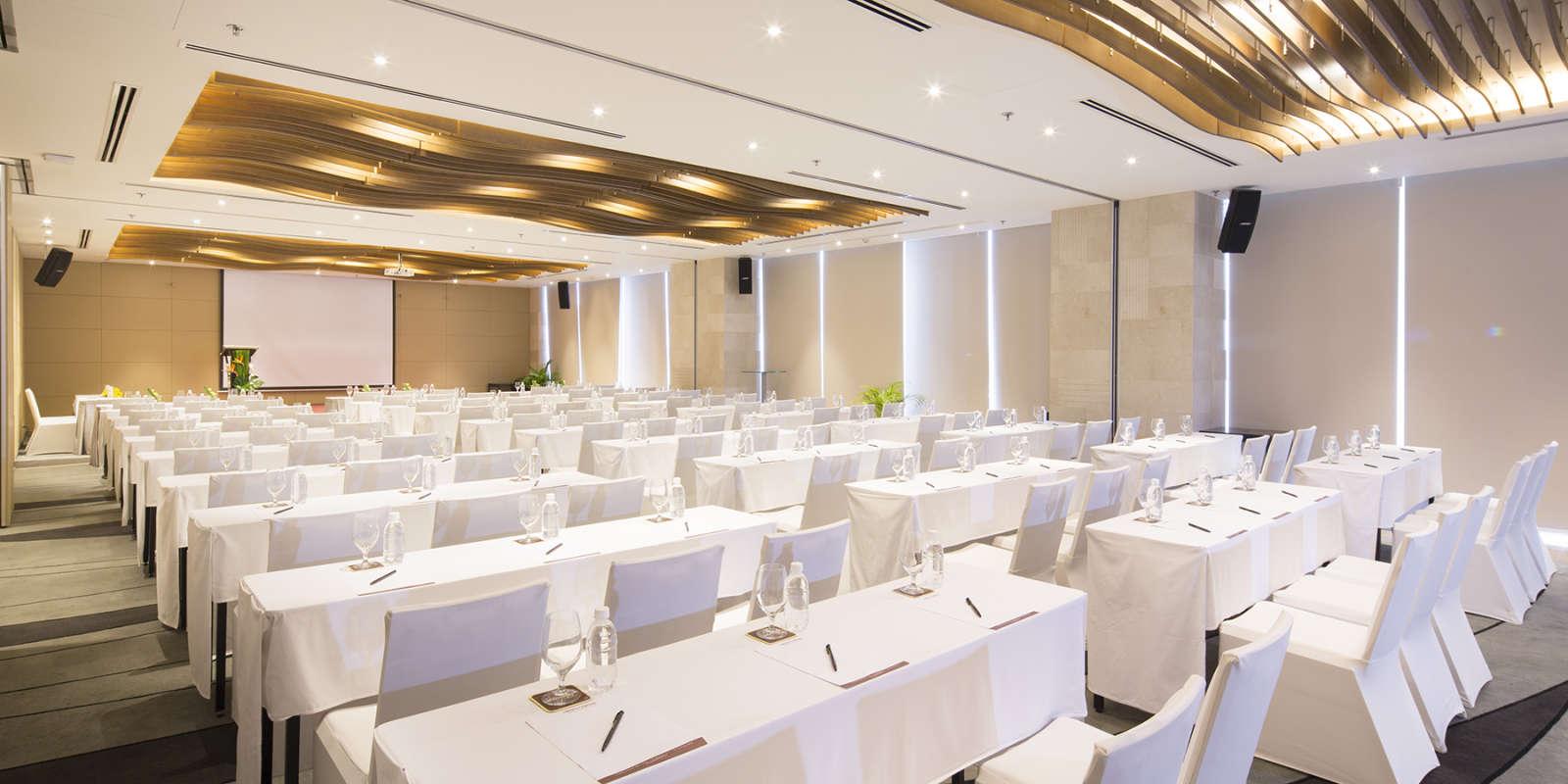 Liberty Saigon Riverside Khách sạn
